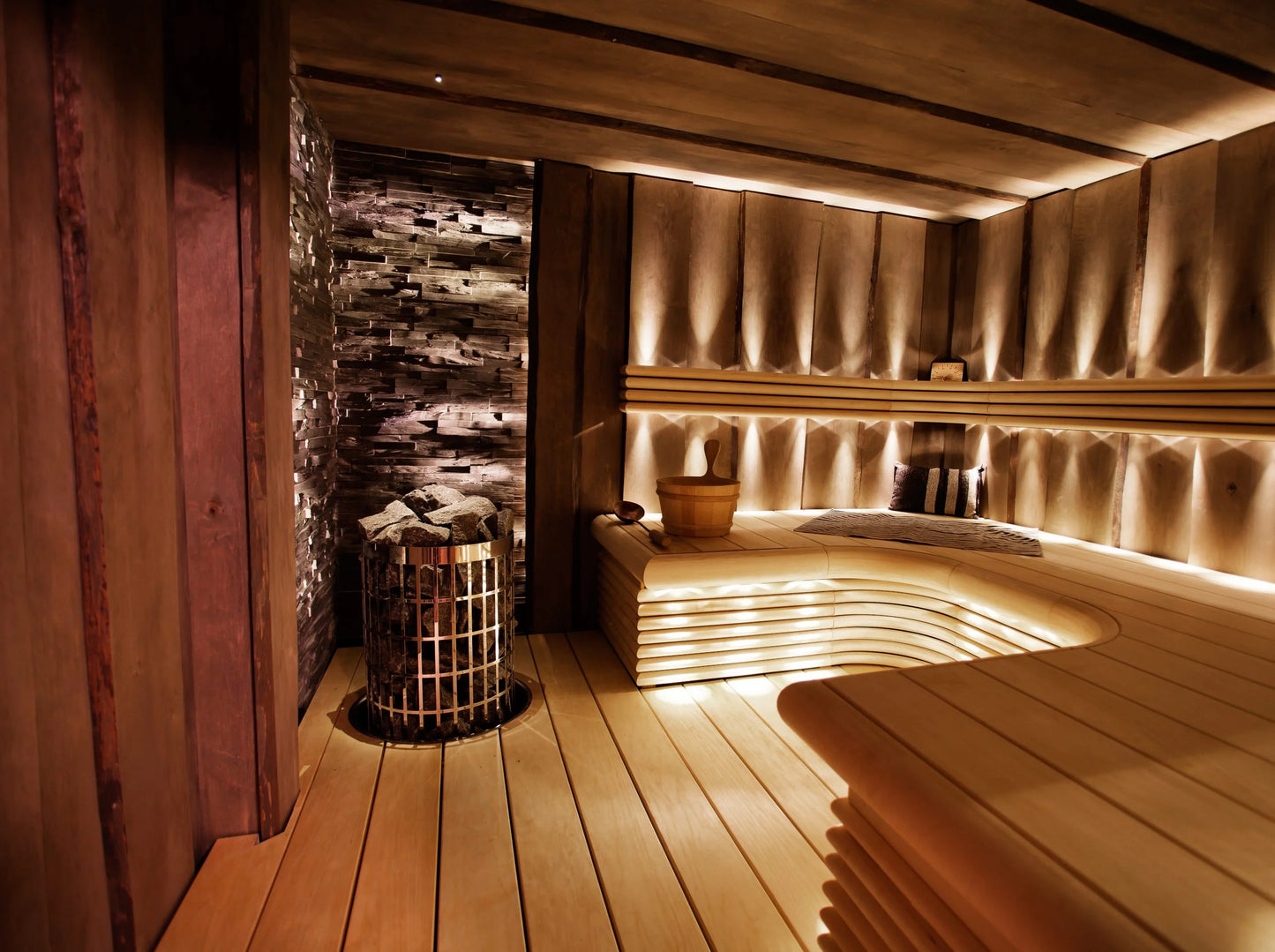 STS4 | 15 x 120 x 2400 mm / Alder Cladding / Sauna material / S-profile